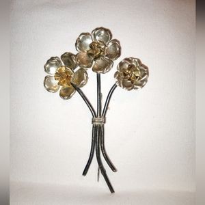 1940s Era Vintage Brooch